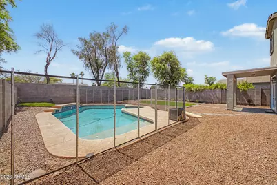 1617 W Saint Kateri Drive, Phoenix, AZ 85041 - Photo 47