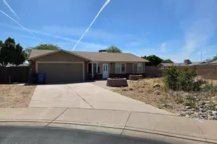 1814 N Edgewater Cir, Mesa, AZ 85207 - Photo 1