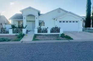 704 N Elizabeth, Douglas, AZ 85607 - Photo 1