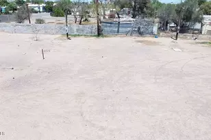 531 E Navajo Cir, Eloy, AZ 85131 - Photo 1
