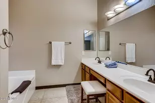 12379 W Sells Dr, Avondale, AZ 85392 - Photo 17