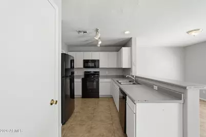 11239 W Roma Avenue, Phoenix, AZ 85037 - Photo 7