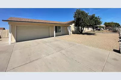 10902 W Montecito Avenue, Phoenix, AZ 85037 - Photo 1