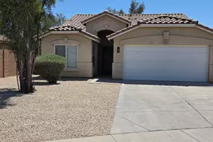 6533 W Hilton Ave, Phoenix, AZ 85043 - Photo 1