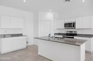 1565 E Currier Dr E, Casa Grande, AZ 85122 - Photo 1