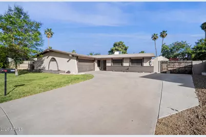 4515 W Shaw Butte Drive, Glendale, AZ 85304 - Photo 1