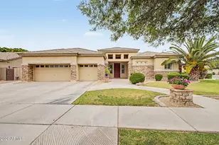 332 W Macaw Dr, Chandler, AZ 85286 - Photo 1