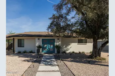 5715 N 11th Place, Phoenix, AZ 85014 - Photo 1