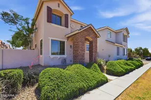 6812 S 8th Dr, Phoenix, AZ 85041 - Photo 1