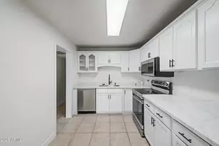 4225 N 33rd Dr, Phoenix, AZ 85017 - Photo 1