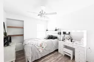 3218 S 74th Ln, Phoenix, AZ 85043 - Photo 13