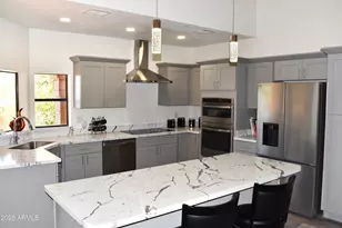 1019 E Desert Cove Ave, Phoenix, AZ 85020 - Photo 1