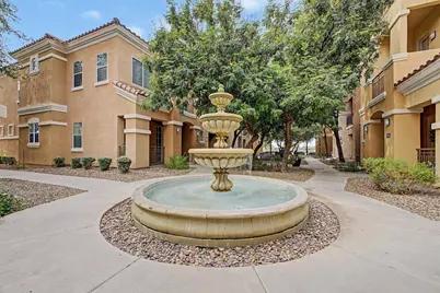 124 N California Street #33, Chandler, AZ 85225 - Photo 1
