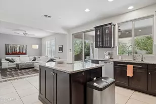 3826 E Cat Balue Dr, Phoenix, AZ 85050 - Photo 1