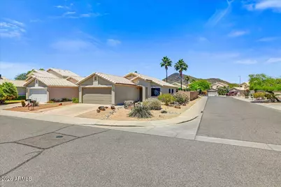 2162 E Donald Drive, Phoenix, AZ 85024 - Photo 1