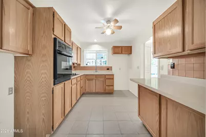 11007 N 109th Avenue, Sun City, AZ 85351 - Photo 17