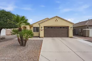 2936 E Crescent Way, Gilbert, AZ 85298 - Photo 1