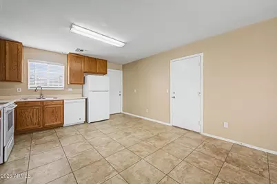 2434 E Roeser Road, Phoenix, AZ 85040 - Photo 11