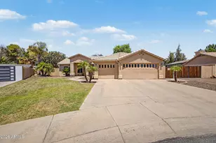 6844 W Columbine Dr, Peoria, AZ 85381 - Photo 1
