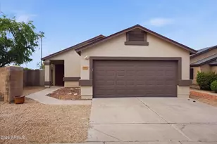 2901 W Irma Ln, Phoenix, AZ 85027 - Photo 1