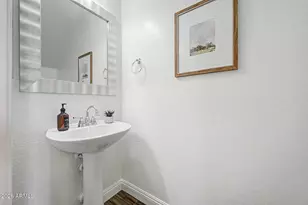 3345 E Pinchot Ave, Phoenix, AZ 85018 - Photo 27