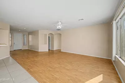 10910 W Davis Lane, Avondale, AZ 85323 - Photo 5