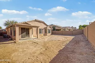 10910 W Davis Ln, Avondale, AZ 85323 - Photo 29
