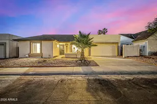916 E Bluefield Ave, Phoenix, AZ 85022 - Photo 1
