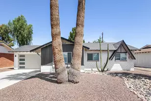 8626 E Rancho Vista Dr, Scottsdale, AZ 85251 - Photo 1