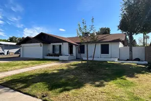 8121 N 16th Dr, Phoenix, AZ 85021 - Photo 1