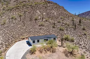 42117 N 10th St, Phoenix, AZ 85086 - Photo 1