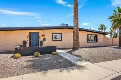 12101 N 36th Street, Phoenix, AZ 85028 - Photo 1