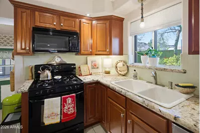 9115 N 13th Street, Phoenix, AZ 85020 - Photo 11