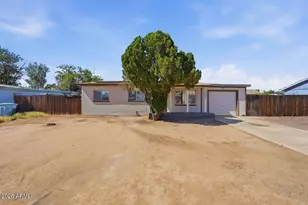 3202 W Acapulco Ln, Phoenix, AZ 85053 - Photo 1