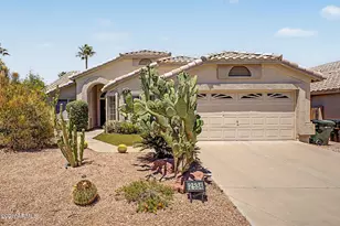 2534 E Wescott Dr, Phoenix, AZ 85050 - Photo 1
