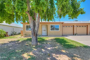 10200 N 95th Dr, Peoria, AZ 85345 - Photo 1
