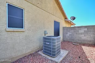 8758 W Bloomfield Rd, Peoria, AZ 85381 - Photo 35