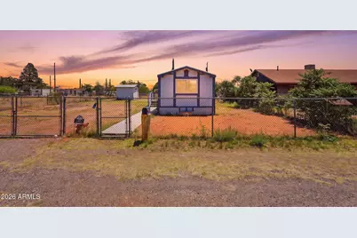 209 N 3rd Street, Sierra Vista, AZ 85635 - Photo 1