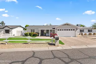 3840 E Mulberry Dr, Phoenix, AZ 85018 - Photo 1