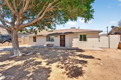 11207 N 17th Drive, Phoenix, AZ 85029 - Photo 1