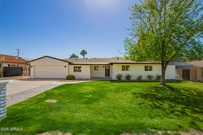 829 E Desert Park Lane, Phoenix, AZ 85020 - Photo 1