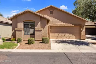 1239 S Emmett Dr, Chandler, AZ 85286 - Photo 1