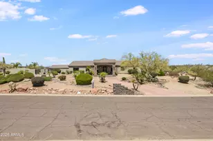 9252 N Firebrick Dr, Fountain Hills, AZ 85268 - Photo 1