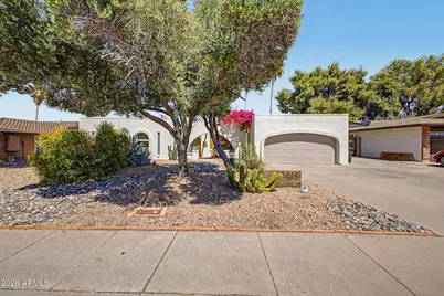 12019 N 28th Street, Phoenix, AZ 85028 - Photo 1