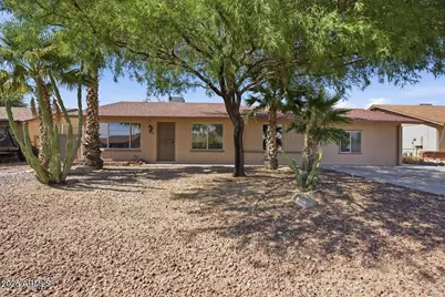 1468 W Montoya Lane, Phoenix, AZ 85027 - Photo 1