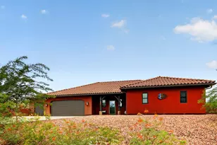 640 N Atchison Cir, Wickenburg, AZ 85390 - Photo 1