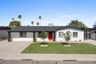 3440 E Laurel Ln, Phoenix, AZ 85028 - Photo 1