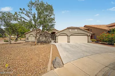 221 S Quartz Street, Gilbert, AZ 85296 - Photo 1