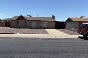 5929 W Mulberry Dr, Phoenix, AZ 85033 - Photo 1