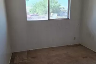 3645 W Diana Ave, Phoenix, AZ 85051 - Photo 11